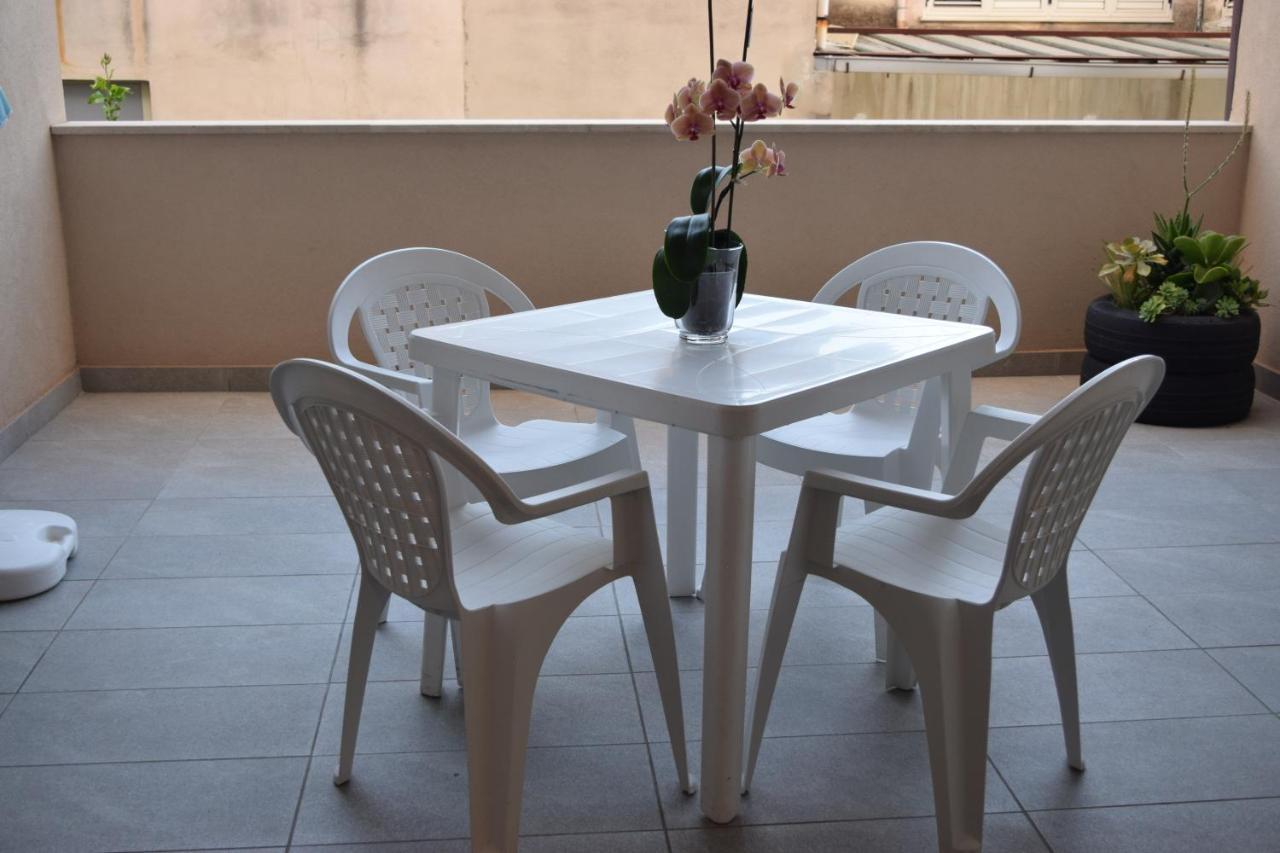 Casa Vacanze Lombardo Santa Teresa Di Riva Esterno foto